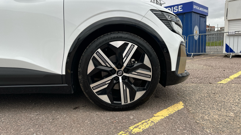 Renault Megane E-Tech EV60 160kW Iconic 60kWh Optimum Charge 5dr Auto Electric Hatchback